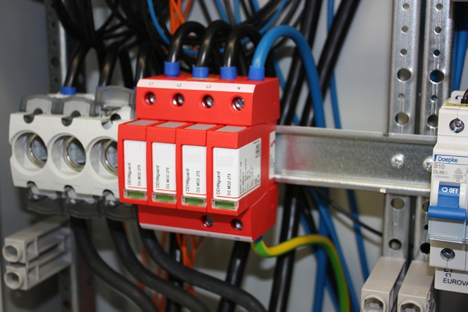 U berspannungsschutz bei KLT Elektro GmbH in Osterholz-Scharmbeck